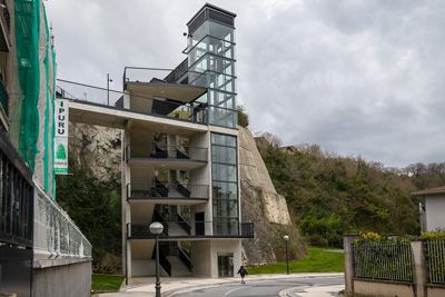 ascensor de cristal realizado por k2glass cristalería gipuzkoa