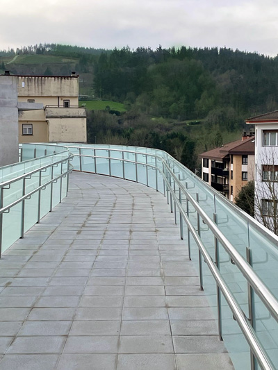 pasarela de vidrio templado bizkaia